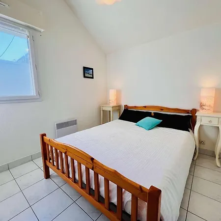 Maison 3 Pieces Avec Terrasse Et Garage, Proche Centre De - Fr-1-478-117 *