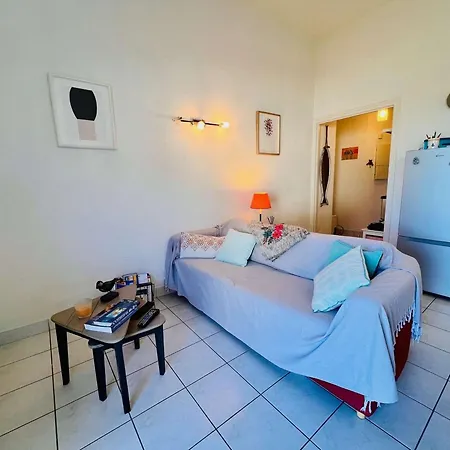 Villa Maison 3 Pieces Avec Terrasse Et Garage, Proche Centre De - Fr-1-478-117 *